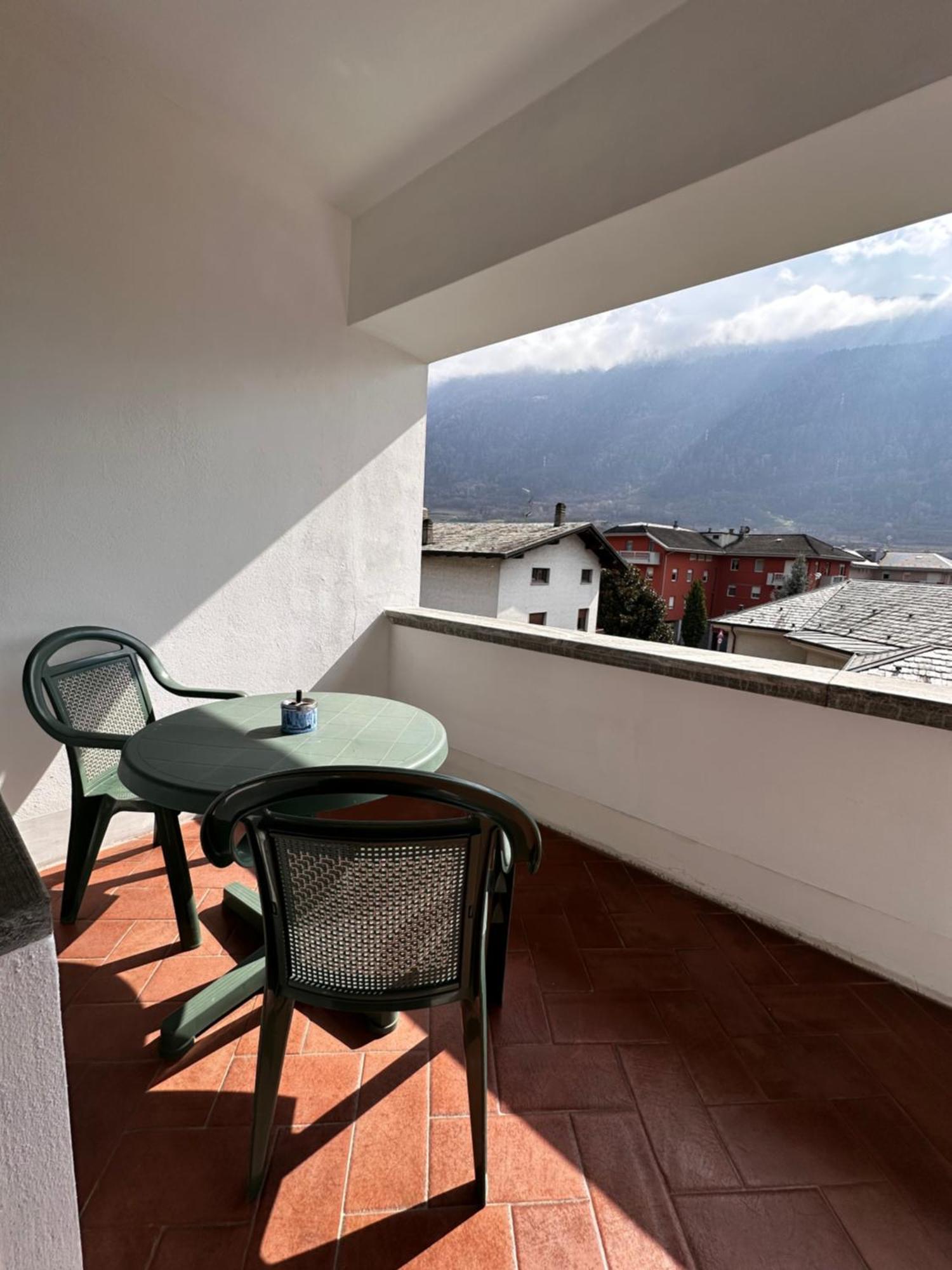 Ampio Appartamento Con Vista “Casa Magro” Tirano Exterior foto